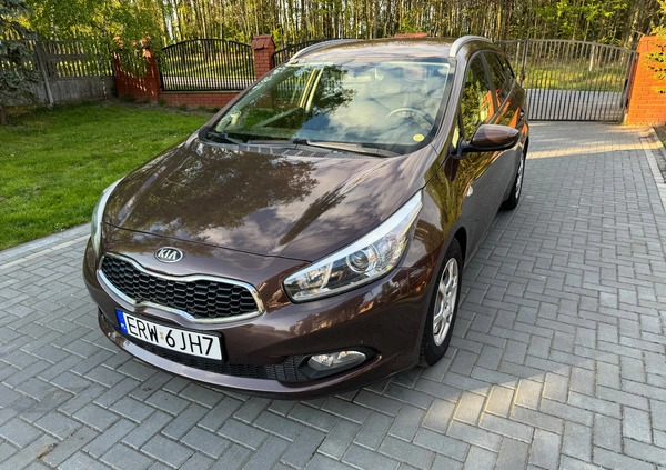 Kia Ceed cena 28900 przebieg: 212000, rok produkcji 2013 z Wyśmierzyce małe 121